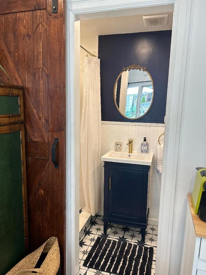 Adorable 1 Bedroom Cottage New York Eksteriør bilde