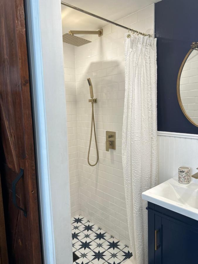 Adorable 1 Bedroom Cottage New York Eksteriør bilde